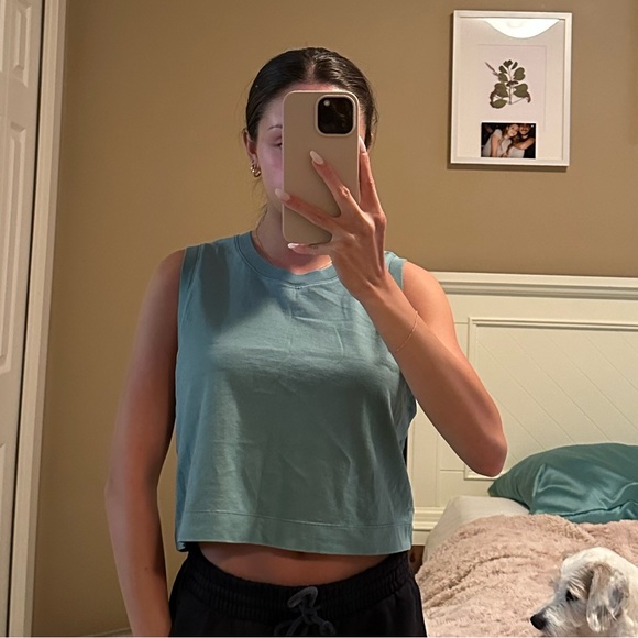 TNA turquoise/teal flowy crop muscle tank - Picture 1 of 3